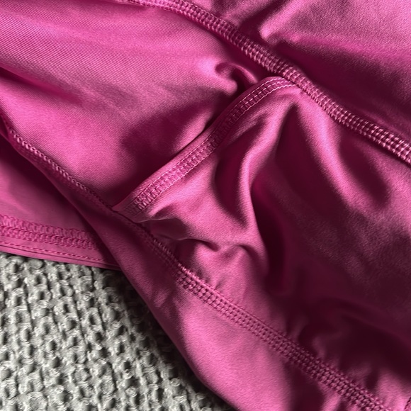 Nike Dri-Fit Training Shorts Hot Pink with pocket M - Picture 7 of 8
